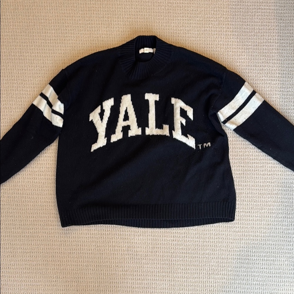 Yale Black and White Women's Sweater